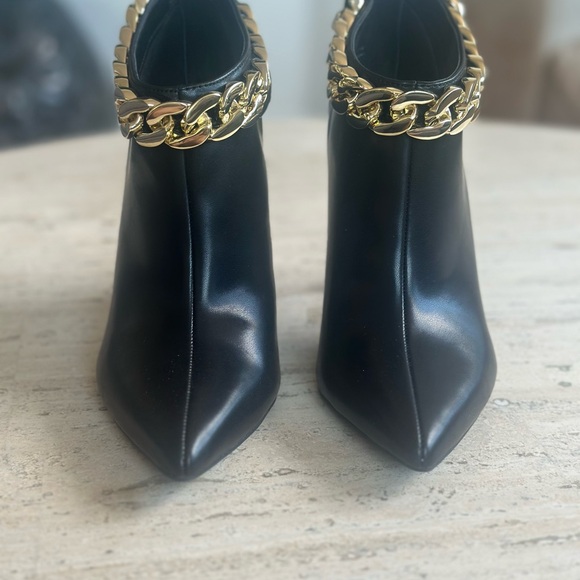 INC ( Macys) Vegan leather w/ gold chain bootie size 8 - Picture 2 of 6